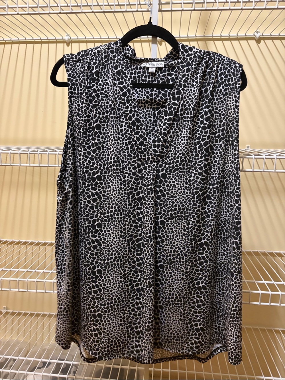 Ophelia Roe Black & White Animal-Print Sleeveless Tank